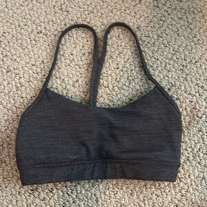 size 4 lululemon sports bra good condition